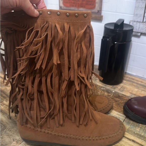 Fringed Vegan Suede Like Style Boots from Yonkers - Picture 3 of 3